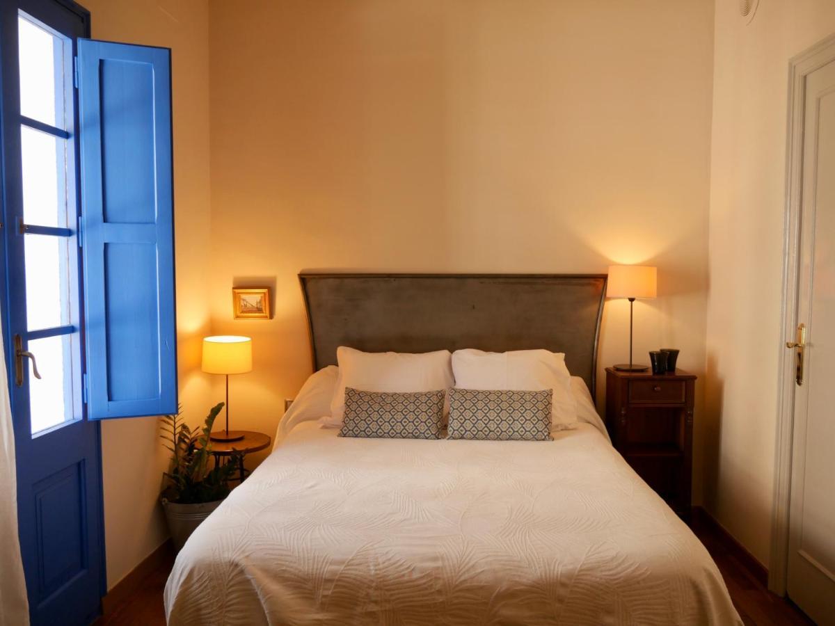 Hostal De La Placa - Hotel Boutique Cabrils Eksteriør bilde