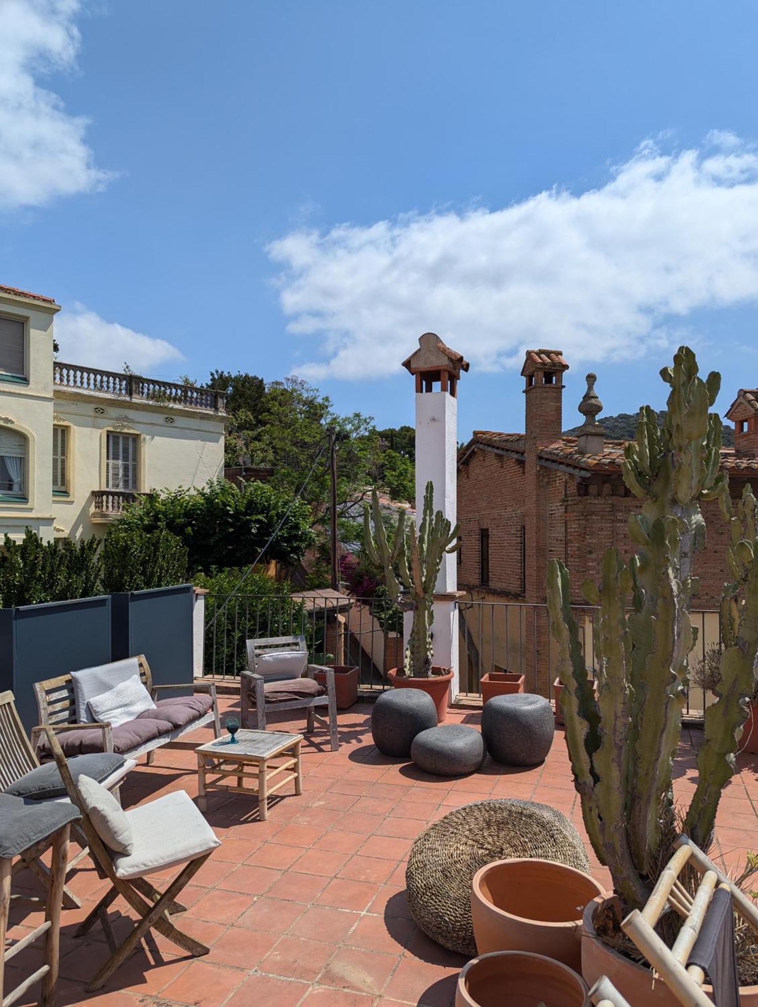 Hostal De La Placa - Hotel Boutique Cabrils Eksteriør bilde