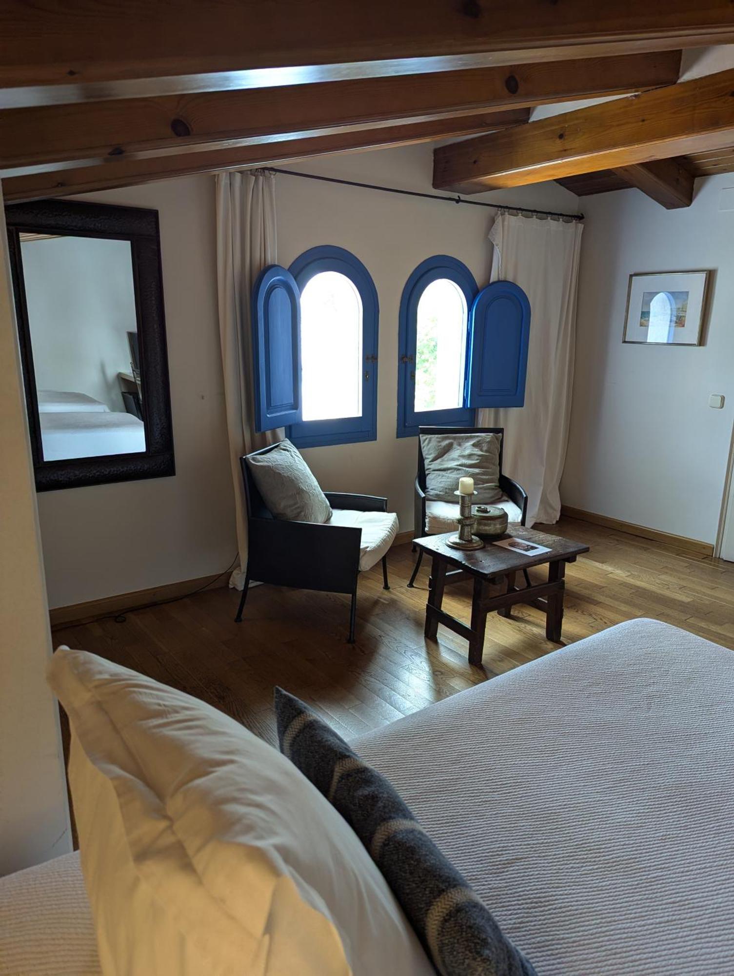 Hostal De La Placa - Hotel Boutique Cabrils Eksteriør bilde